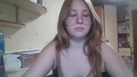 Veronica online show from 12/28/24, 12:47