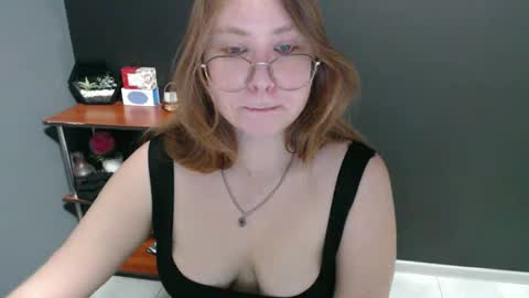 Veronica online show from 01/14/25, 07:17