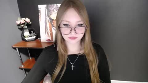 Snapshot of cute_minx chatting on 02/11/26, 07:24 Veronica online show from 02/11/26, 07:24