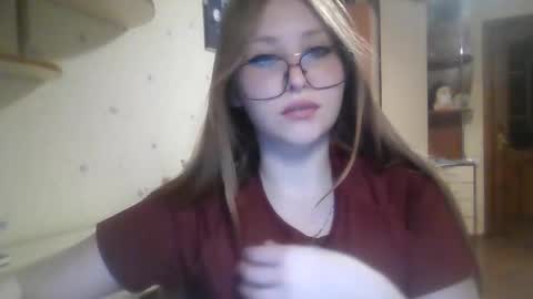 Veronica online show from 05/30/26, 07:44