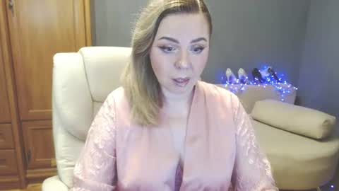 cute_phoenix online show from 07/04/26, 06:03