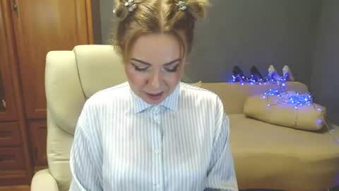 cute_phoenix online show from 07/24/26, 05:22