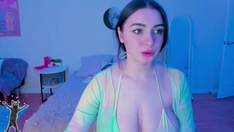 Snapshot of cute_redface_ chatting on 12/01/24, 04:29 Bb online show from 12/01/24, 04:29