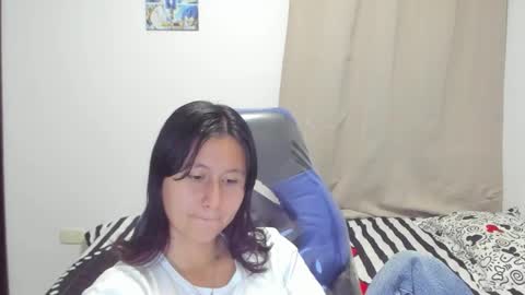Snapshot of cute_rouss chatting on 10/02/25, 04:08 ROUSS online show from 10/02/25, 04:08