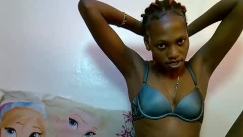 Snapshot of cute_sexxy1 chatting on 10/12/25, 11:42 cutie online show from 10/12/25, 11:42