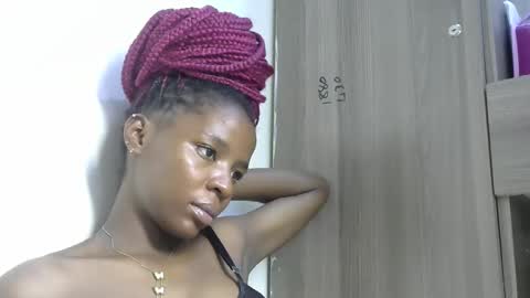 Snapshot of cute_sexy3 chatting on 02/06/25, 07:18 SHARON online show from 02/06/25, 07:18