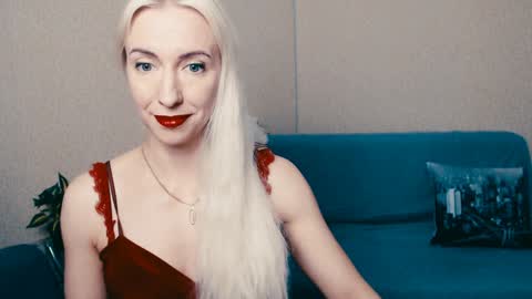 cute_smile_shy online show from 02/06/25, 07:07