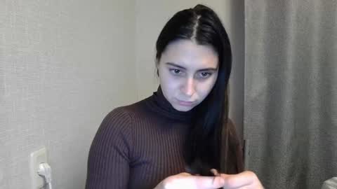 cute_strawberry_ online show from 12/26/24, 03:31