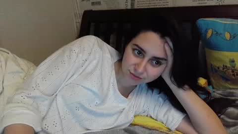 cute_strawberry_ online show from 01/08/25, 01:09