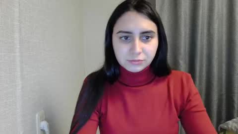 cute_strawberry_ online show from 01/25/25, 02:36