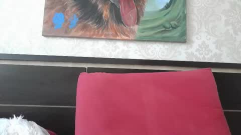 cute_strawberry_ online show from 02/11/25, 07:44