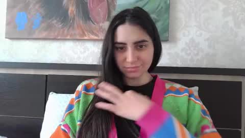 cute_strawberry_ online show from 02/21/25, 09:13