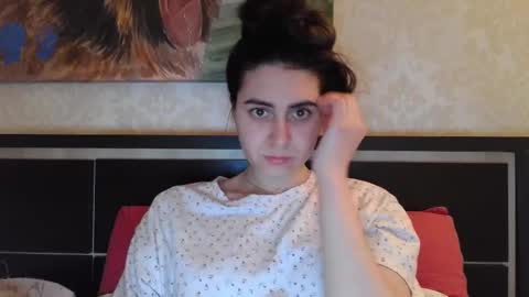 cute_strawberry_ online show from 03/10/25, 04:57