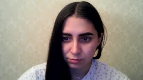 cute_strawberry_ online show from 09/09/25, 06:07