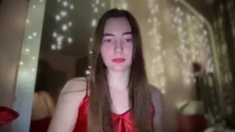 Snapshot of cute_sweet003 chatting on 12/18/25, 09:32 cute_sweet003 online show from 12/18/25, 09:32