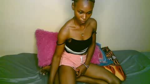Snapshot of cute_tasha chatting on 06/07/26, 04:33 cute_tasha online show from 06/07/26, 04:33