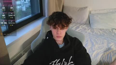Thomas -  online show from 05/11/26, 05:21