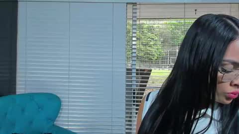 Snapshot of cuteanddesesperate chatting on 02/22/25, 04:40 WANNA SEE MORE OF TWINS online show from 02/22/25, 04:40