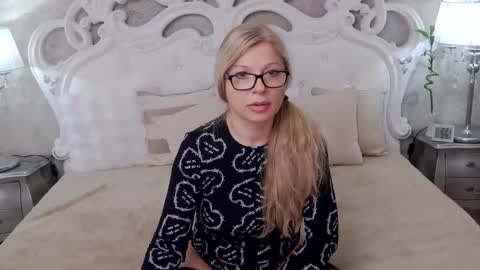 Snapshot of cuteangelina18 chatting on 02/20/26, 12:07 cuteangelina18 online show from 02/20/26, 12:07