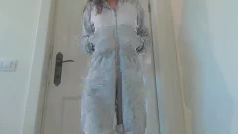 Anne-Marie  online show from 10/29/25, 10:17