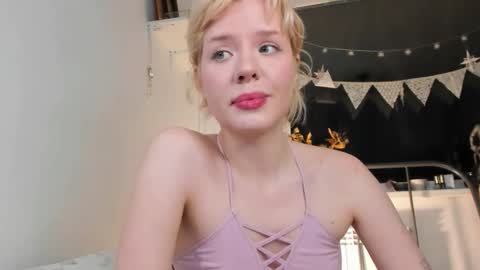 Amy online show from 11/14/25, 01:54