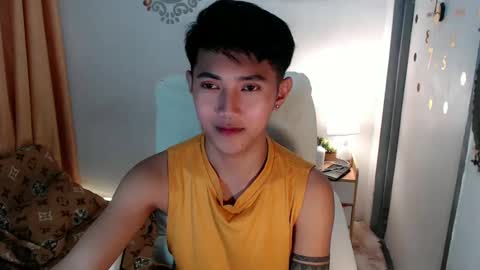 Snapshot of cuteasiancock98 chatting on 02/07/25, 04:03 Steph online show from 02/07/25, 04:03