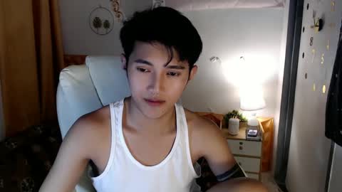 Snapshot of cuteasiancock98 chatting on 03/04/25, 05:53 Steph online show from 03/04/25, 05:53