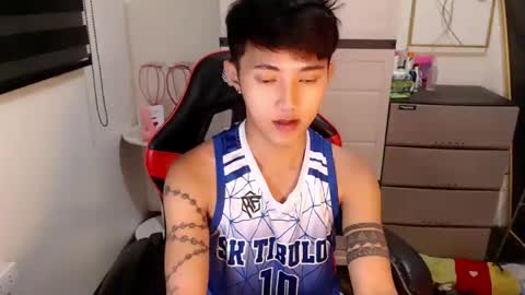 Steph online show from 04/10/26, 07:07