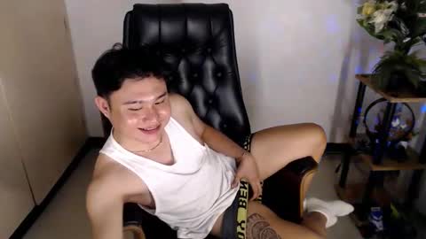 cuteasianlee online show from 01/19/26, 04:00
