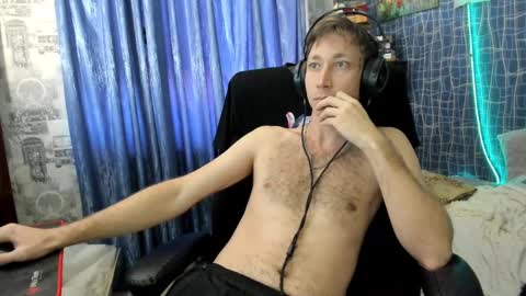 cuteboy228 online show from 03/04/25, 02:53