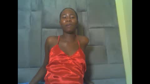 Snapshot of cuteebony16 chatting on 06/01/26, 09:16 tawi online show from 06/01/26, 09:16