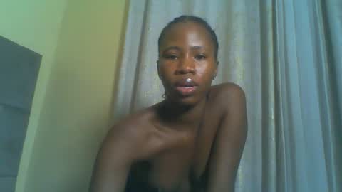 Snapshot of cuteebony16 chatting on 06/03/26, 10:26 tawi online show from 06/03/26, 10:26