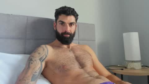 cuteeboy online show from 01/05/25, 07:39