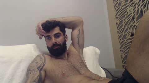 cuteeboy online show from 01/26/25, 07:41