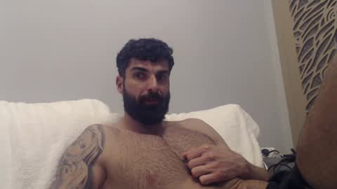 cuteeboy online show from 01/27/25, 09:55