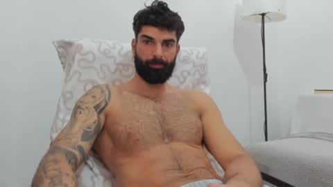 cuteeboy online show from 02/01/25, 08:08