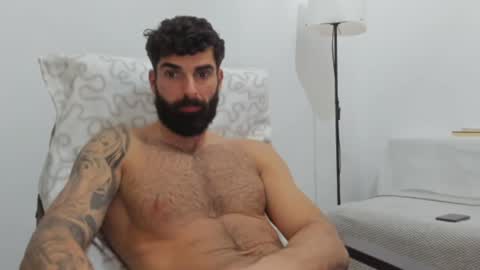 cuteeboy online show from 02/03/25, 09:39