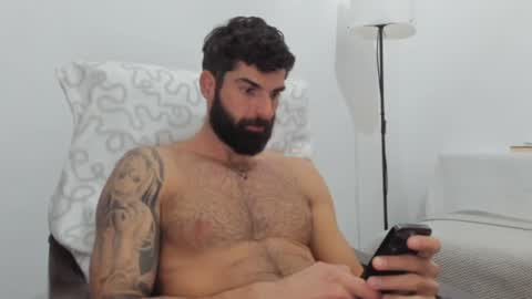 cuteeboy online show from 02/04/25, 07:44