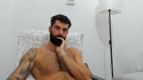 cuteeboy online show from 11/10/25, 06:34