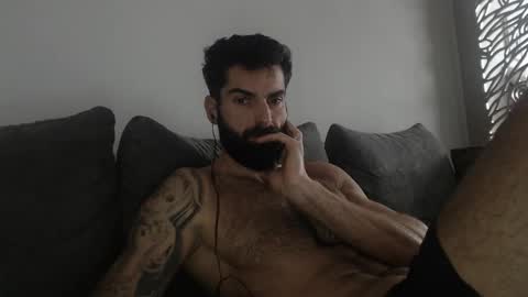 cuteeboy online show from 11/16/25, 08:42