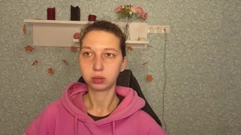 Elli online show from 11/21/25, 05:06