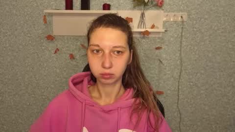 Elli online show from 11/24/25, 05:29