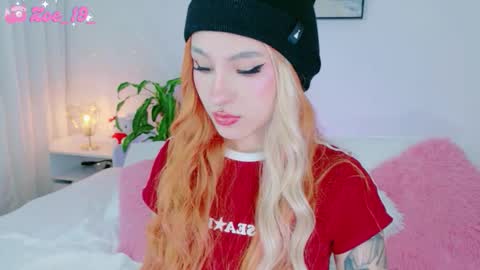 Snapshot of cuteezoe chatting on 03/10/26, 02:49 Zoe online show from 03/10/26, 02:49