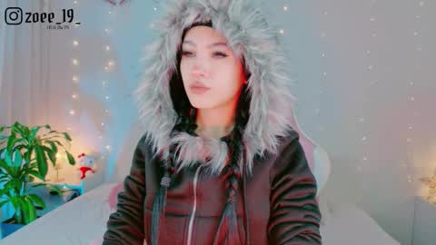 Snapshot of cuteezoe chatting on 03/18/26, 04:04 Zoe online show from 03/18/26, 04:04