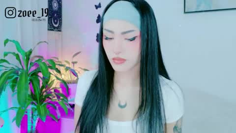 Snapshot of cuteezoe chatting on 06/09/26, 03:51 Zoe online show from 06/09/26, 03:51