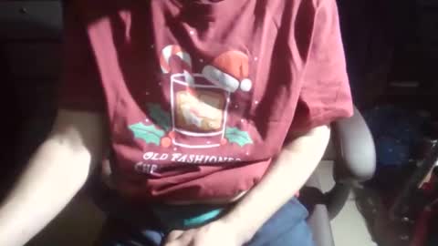 cuteguy4u87 online show from 12/14/25, 12:38