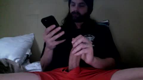 Snapshot of cutehungboi chatting on 11/27/25, 06:21 cutehungboi online show from 11/27/25, 06:21