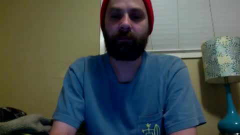 Snapshot of cutehungboi chatting on 12/18/25, 05:57 cutehungboi online show from 12/18/25, 05:57