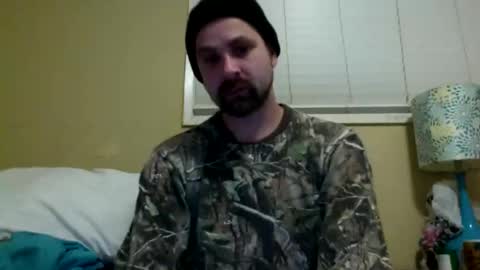 Snapshot of cutehungboi chatting on 01/18/26, 05:55 cutehungboi online show from 01/18/26, 05:55