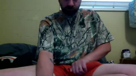 Snapshot of cutehungboi chatting on 06/20/26, 11:18 cutehungboi online show from 06/20/26, 11:18